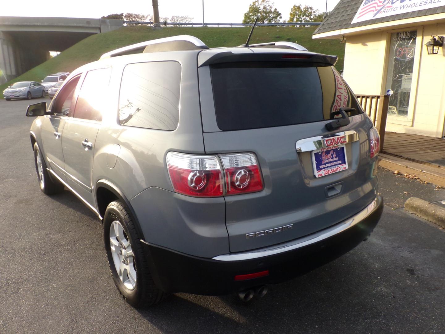 2007 Blue GMC Acadia (1GKER137X7J) , located at 5700 Curlew Drive, Norfolk, VA, 23502, (757) 455-6330, 36.841885, -76.209412 - Photo#11